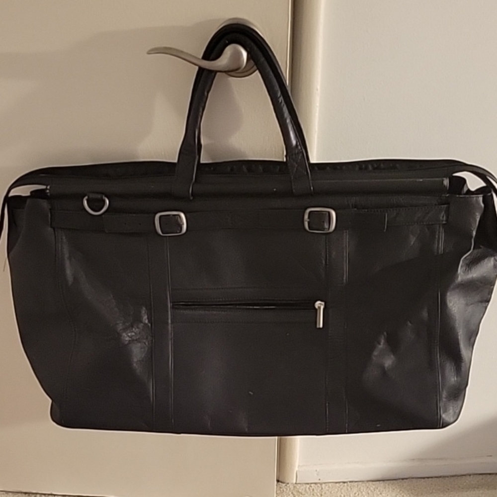 Elegant Black Leather Travel Bag